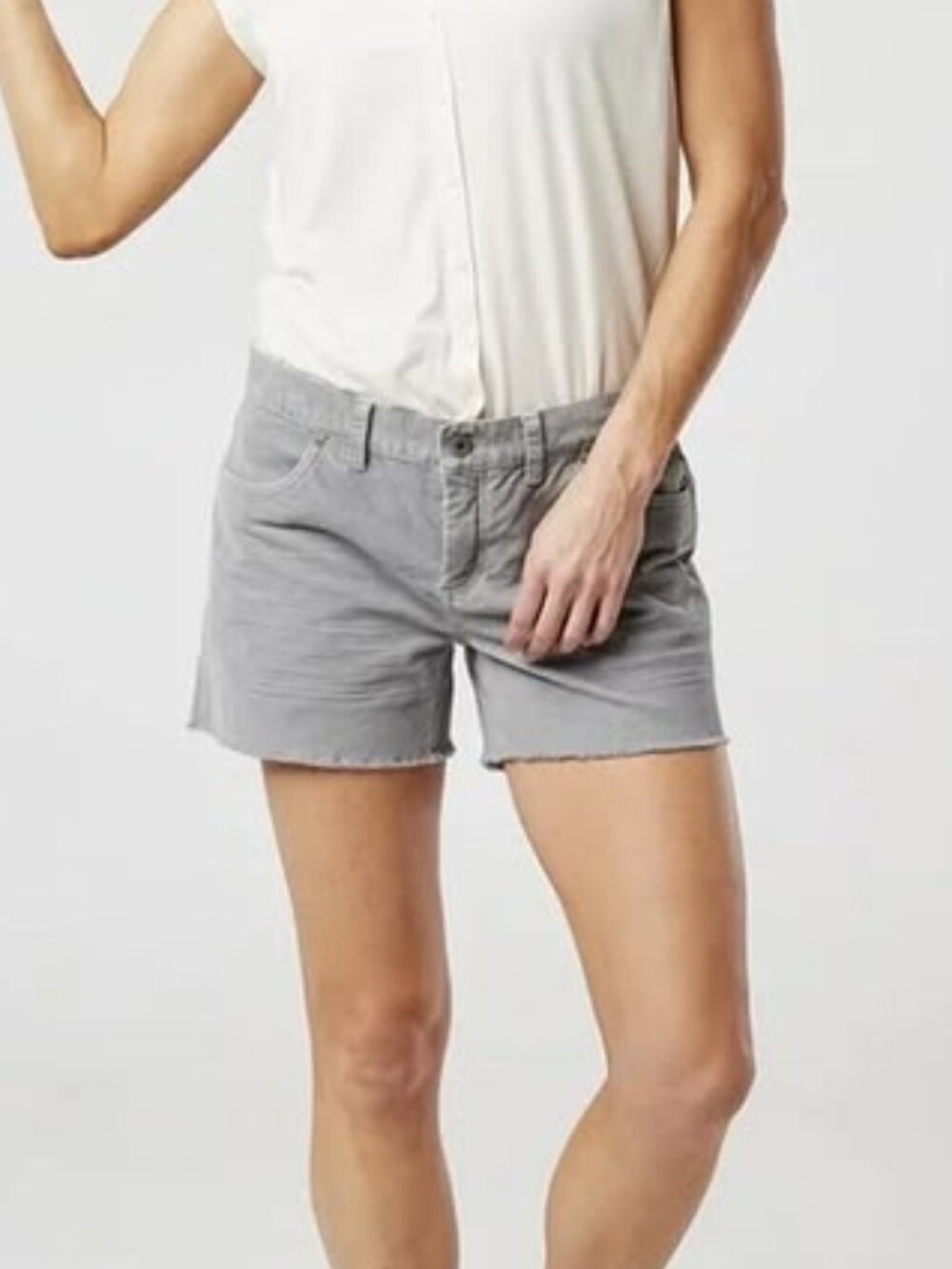 Carve Designs Women's 4" Oahu Corduroy Shorts in Pebble Gray Size 8